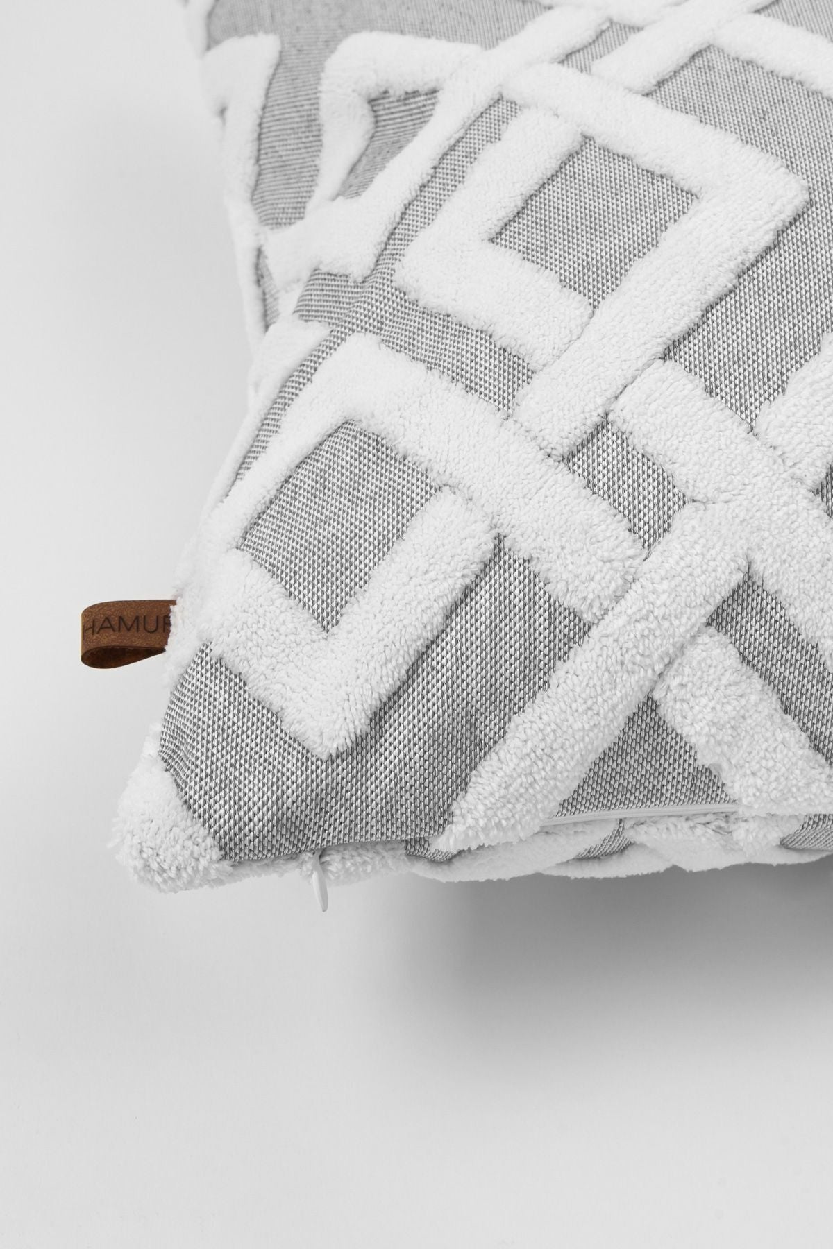 Grey lattice tufting detail