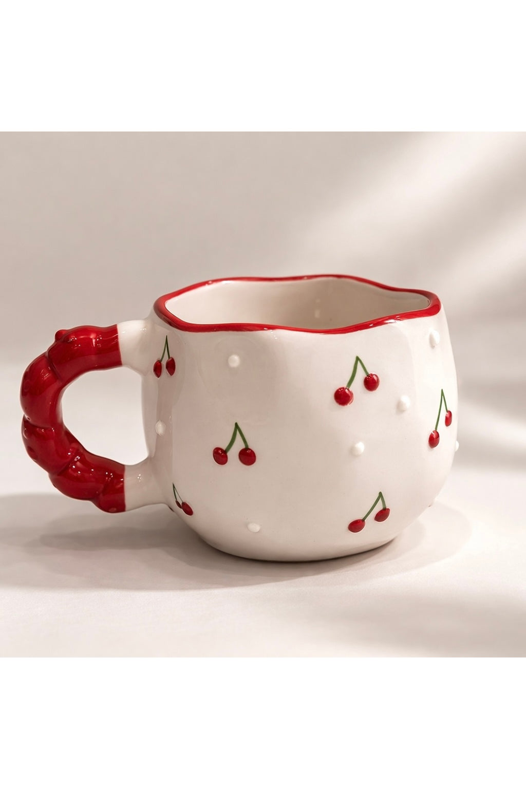 Cherry mug detail