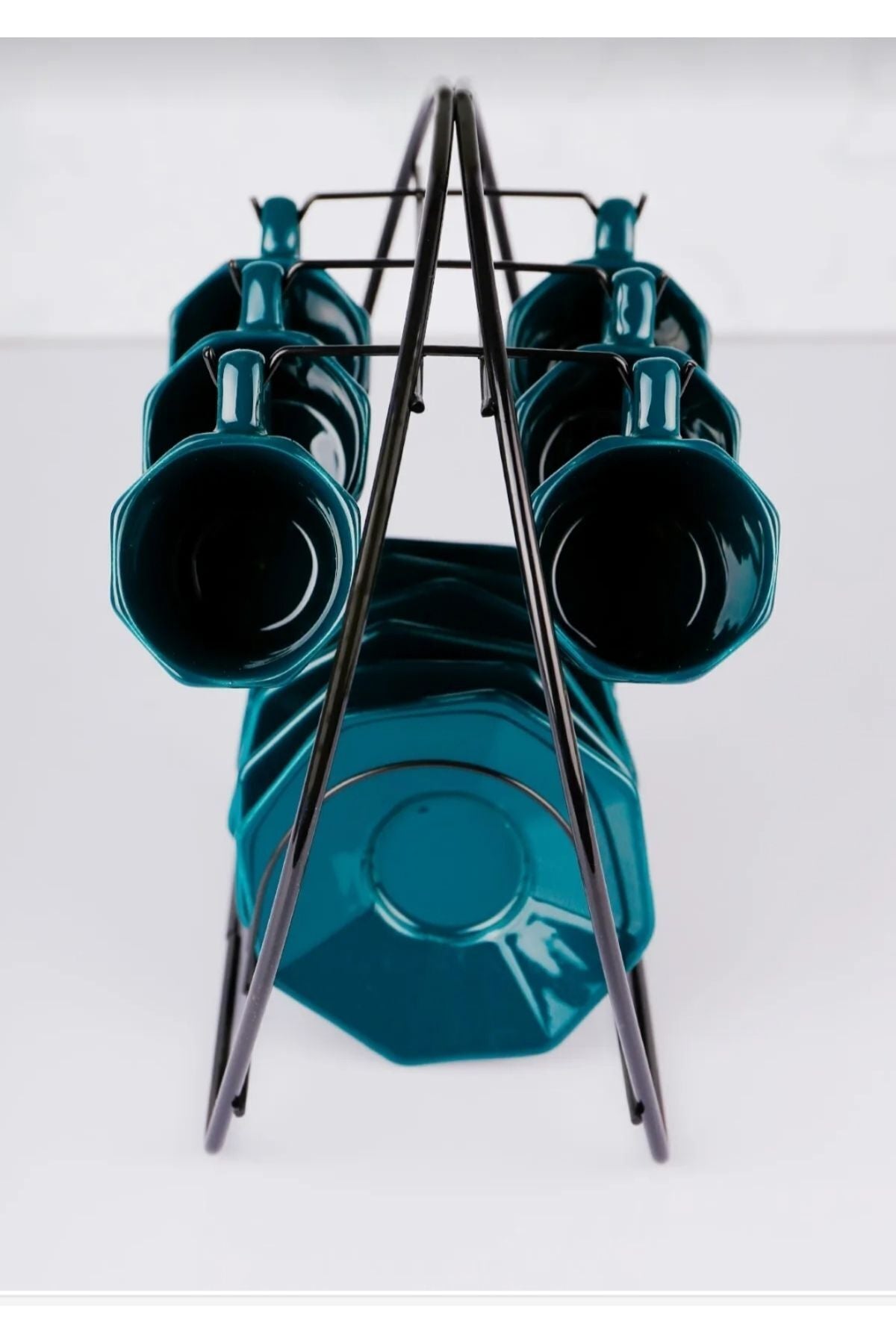 Mug stand on counter