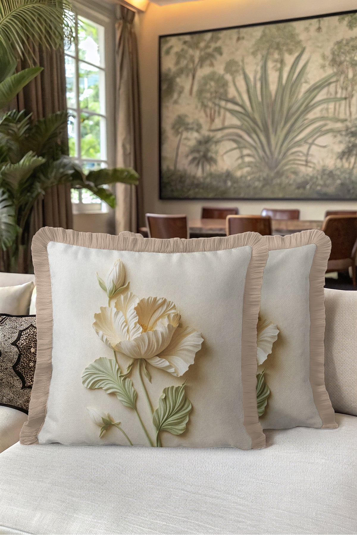 Cushion fringe detail