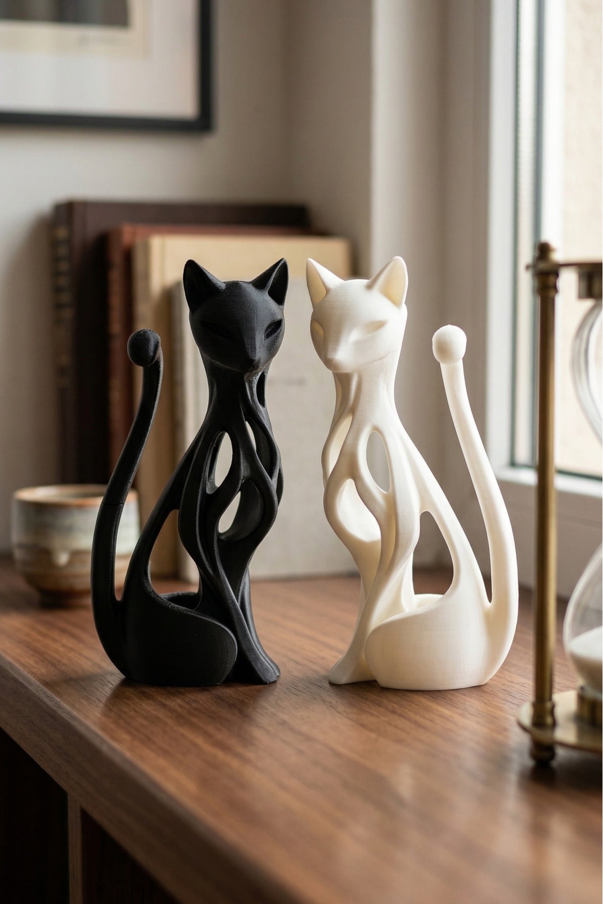 Cat figurine set size