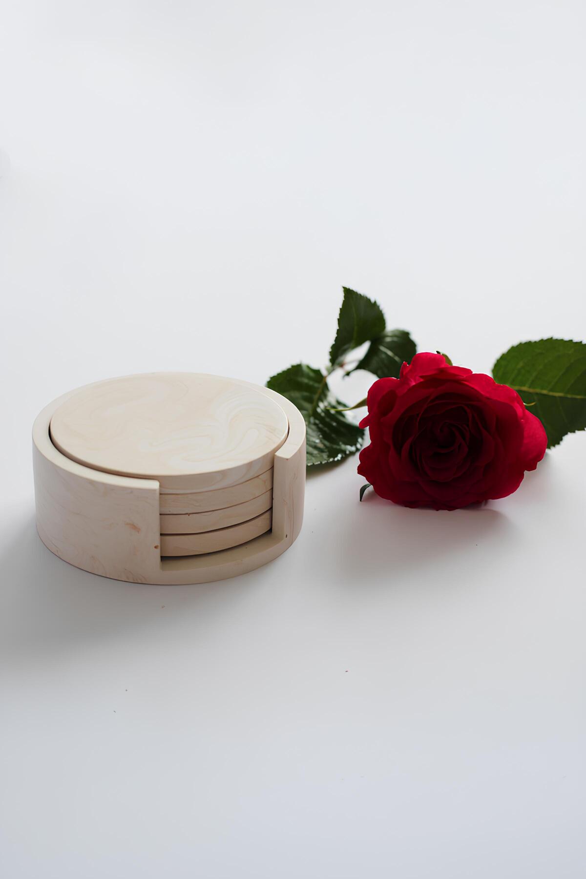 Coaster set styled