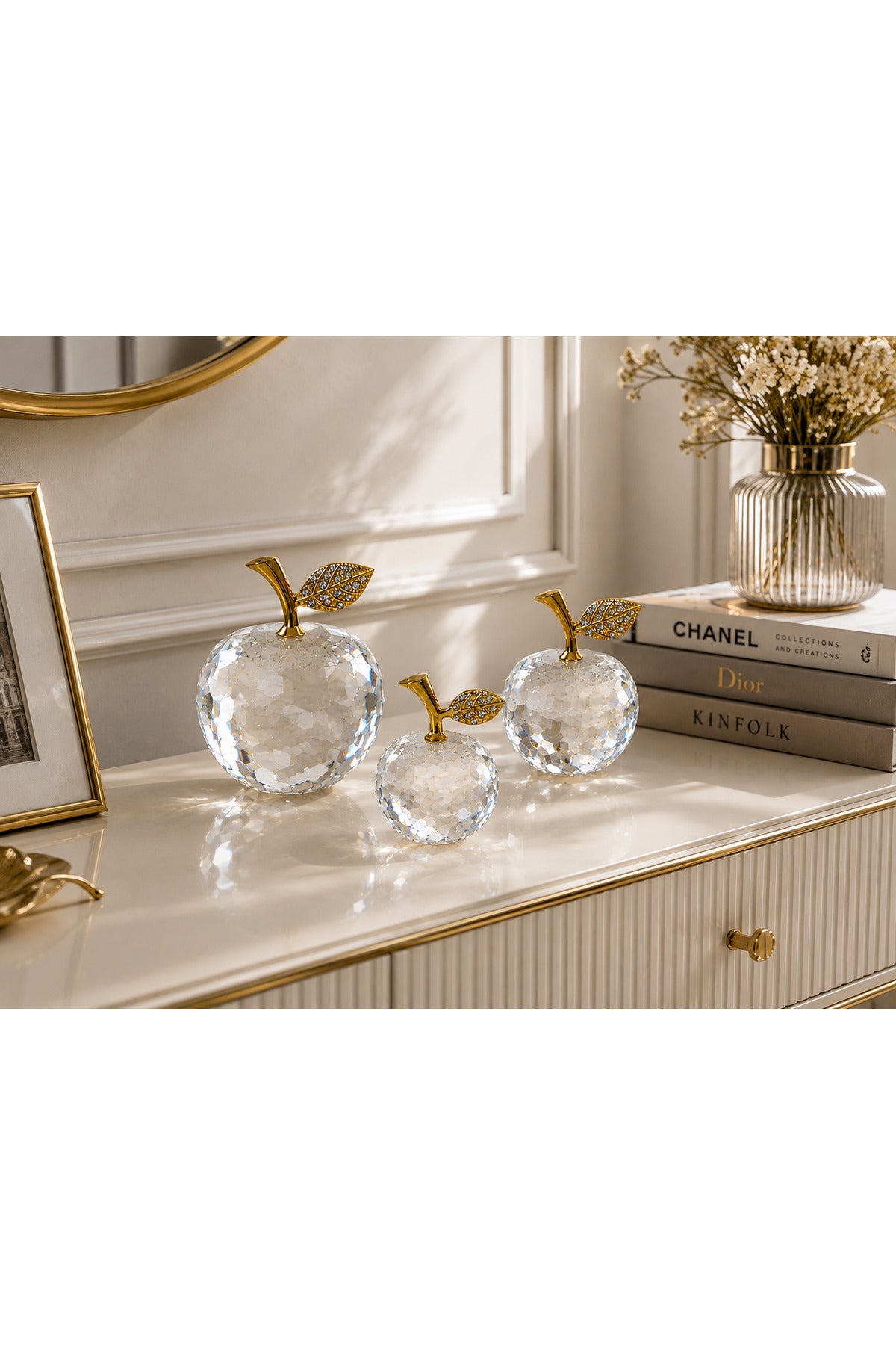 Crystal apple set detail